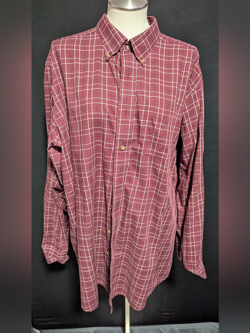 L.L. Bean Men's Burgundy Plaid Button-Down Shirt Size XL Tall 100% Cotton